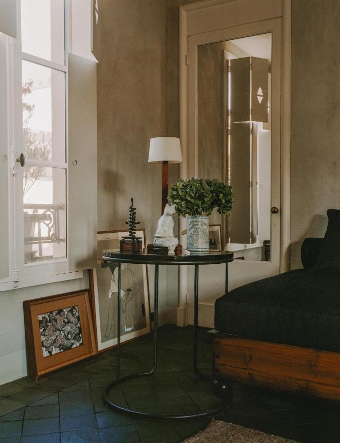 Famous Parisian Designer'S Pied-A-Terre In Le Marais Apartment Luaran gambar